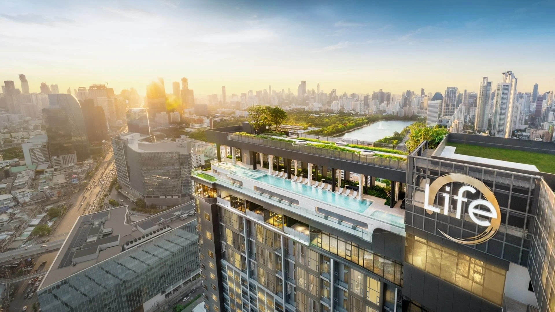 Life Rama 4-Asoke exterior
