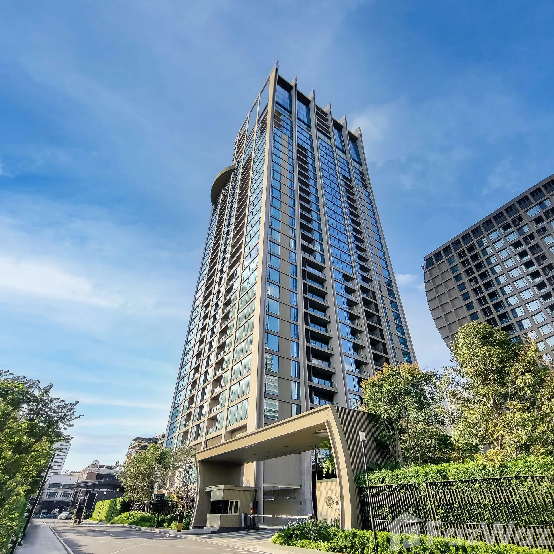 residences sindhorn kempinski exterior