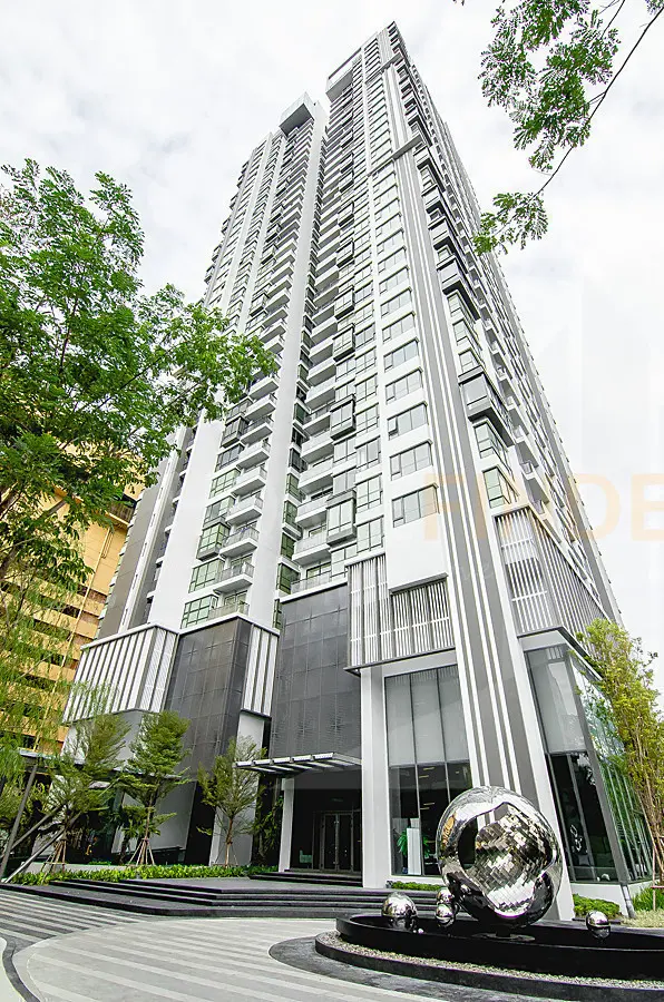 Rhythm Sukhumvit 42 exterior