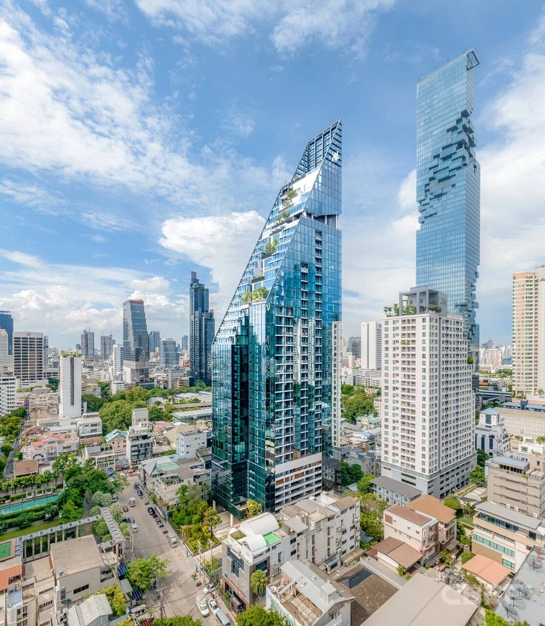 Tait Sathorn 12 exterior