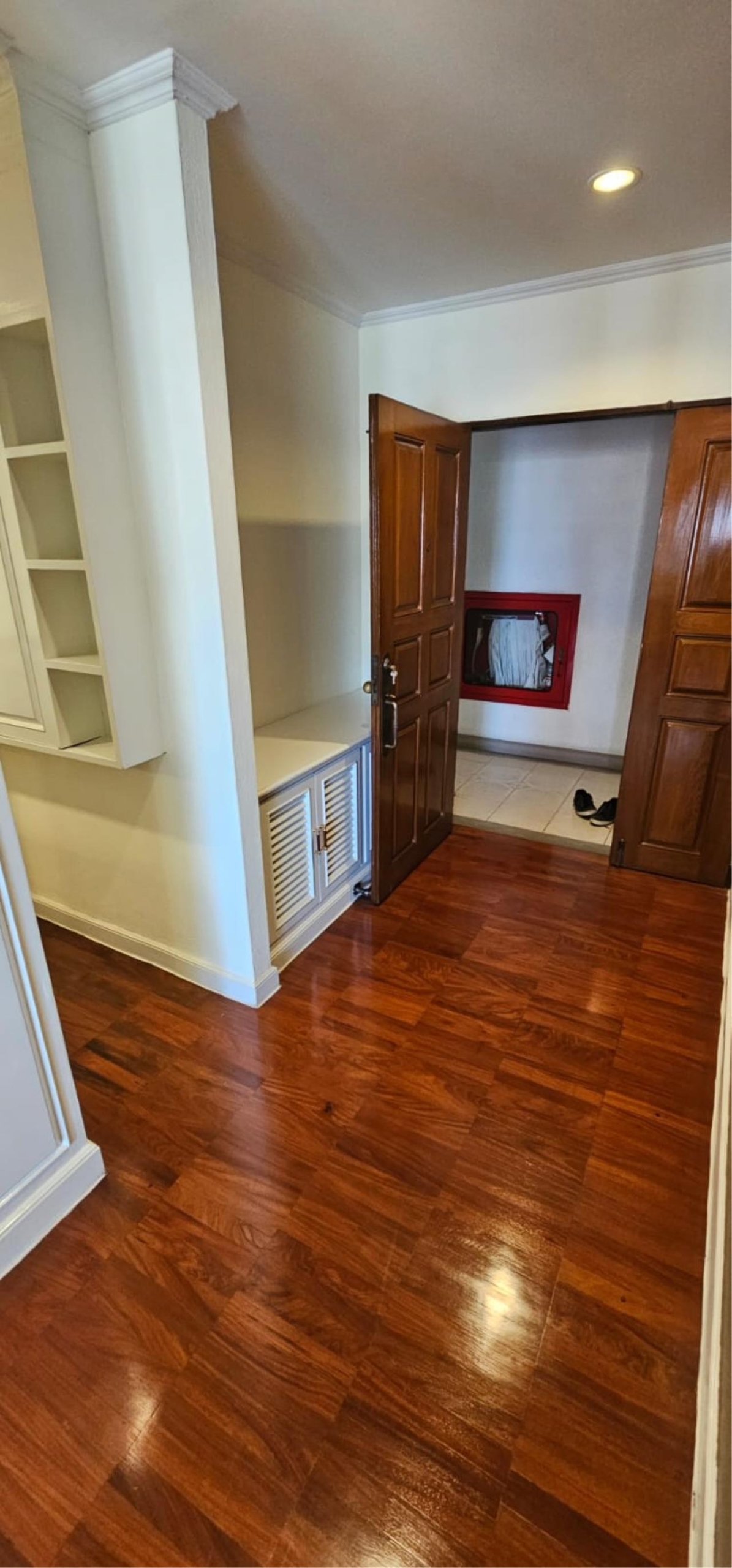 3 bedrooms 3 bathrooms le cullinan Sukhumvit for rent