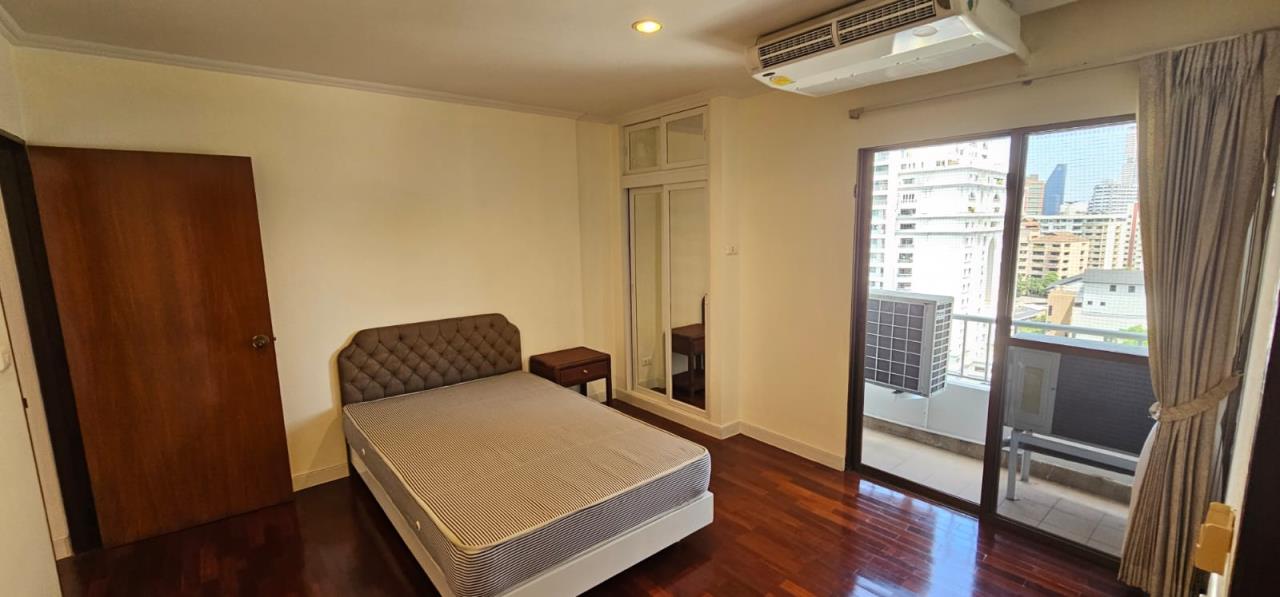 3 bedrooms 3 bathrooms le cullinan Sukhumvit for rent