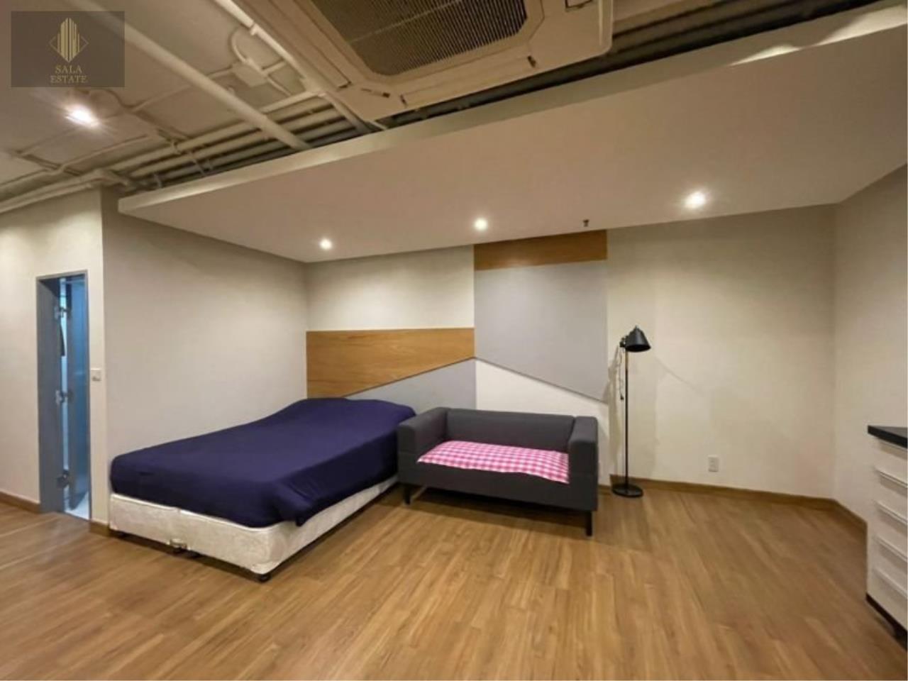 3 bedrooms 3 bathrooms baan prom pong rent sale