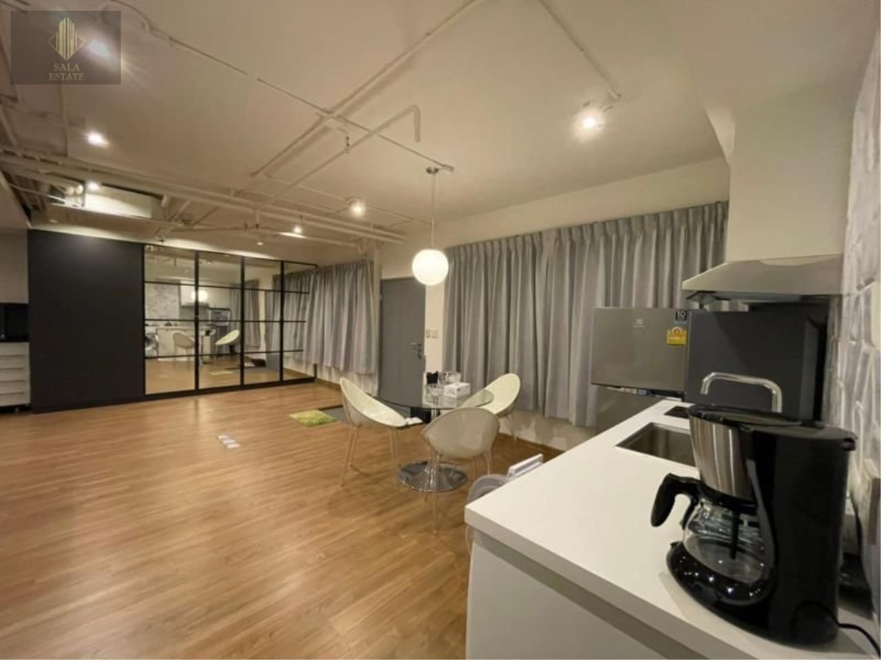 3 bedrooms 3 bathrooms baan prom pong rent sale
