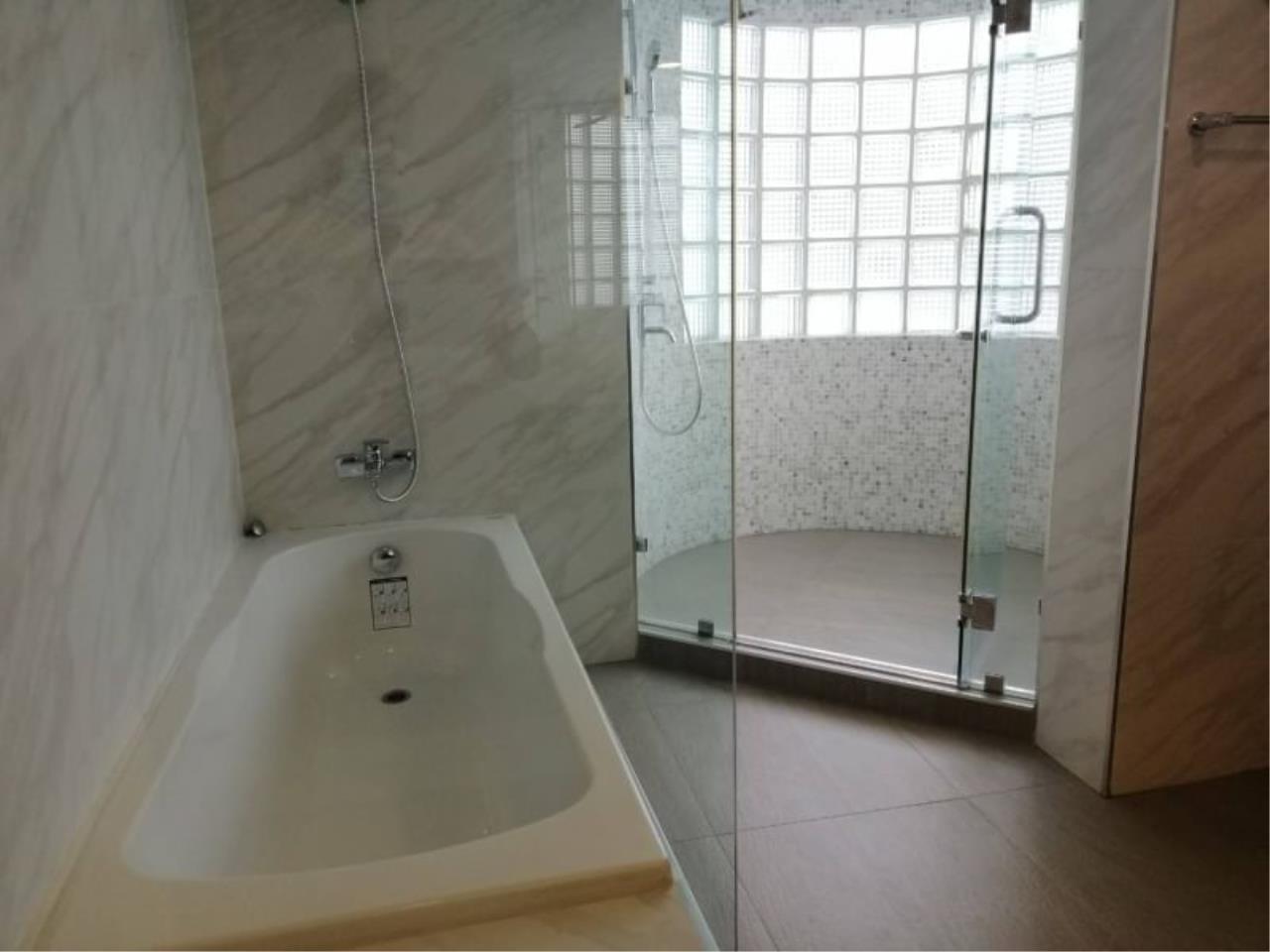 3 bedrooms 3 bathrooms baan mitra for rent
