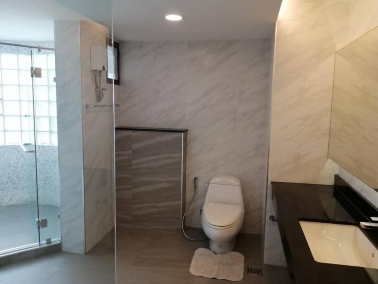 3 bedrooms 3 bathrooms baan mitra for rent