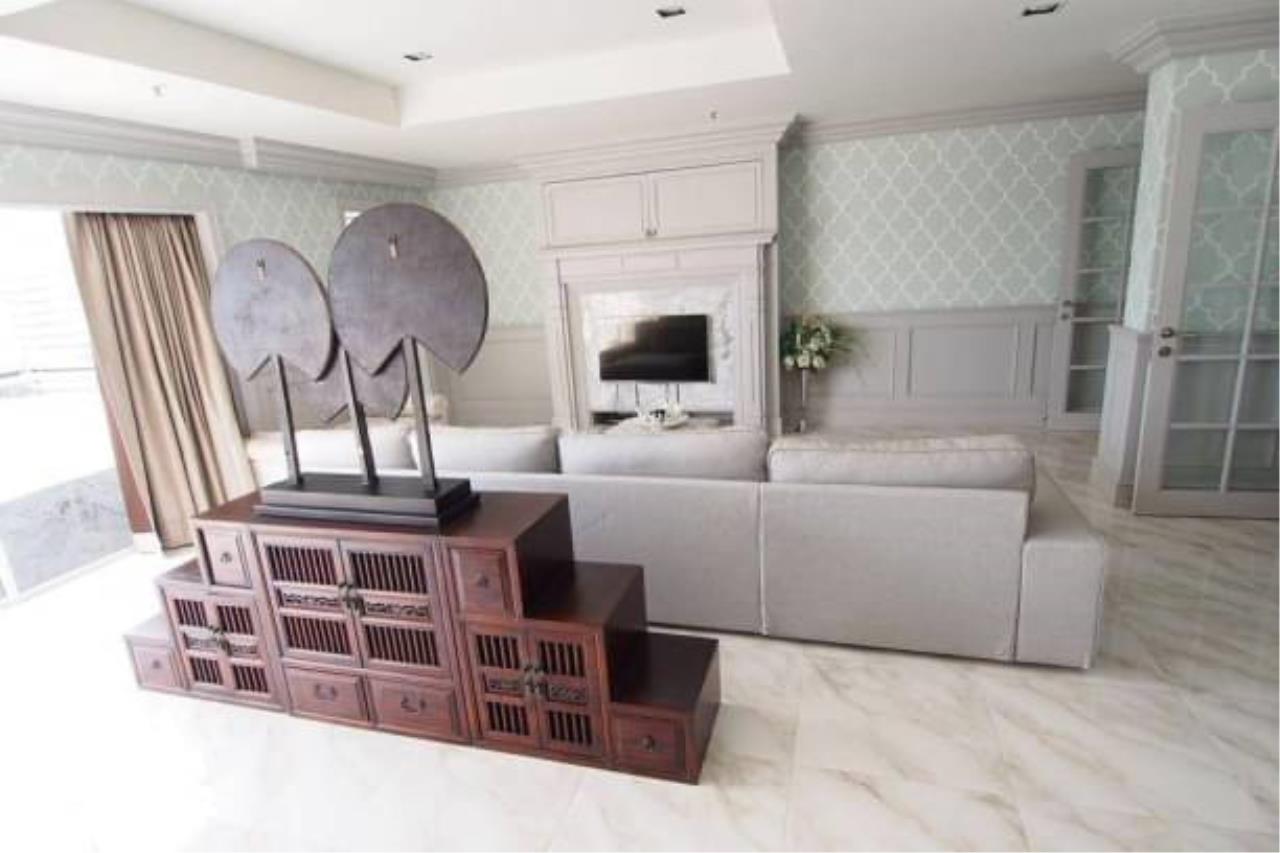 3 bedrooms 4 bathrooms at kiarti thanee city mansion for sale