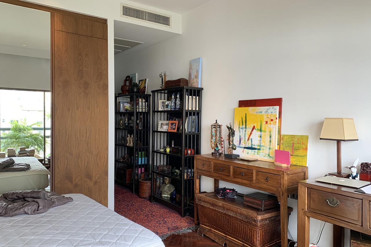 3 bedrooms 4 bathrooms at the lofts ekkamai for sale