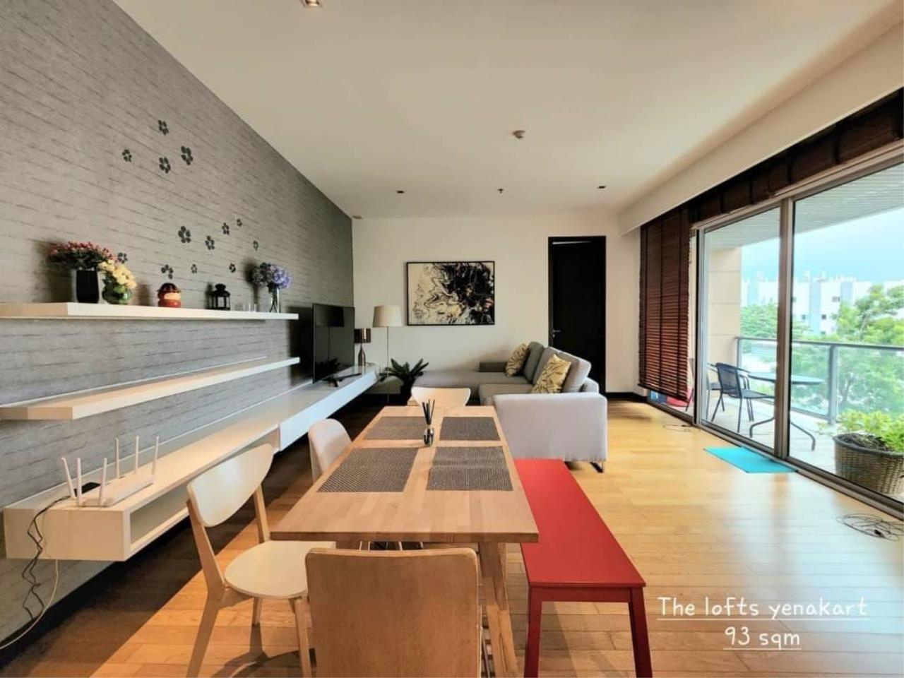 2 Bedrooms 2 Bathrooms Size 93sqm. The Lofts Yen Akat for Rent