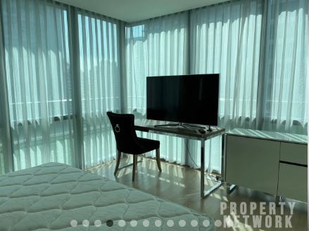 2 Bedrooms 2 Bathrooms The Room Sukhumvit 21 for Rent/Sale