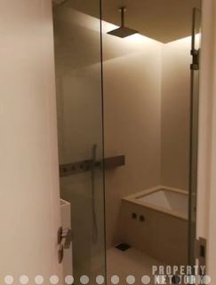 2 Bedrooms 2 Bathrooms The Room Sukhumvit 21 for Rent/Sale