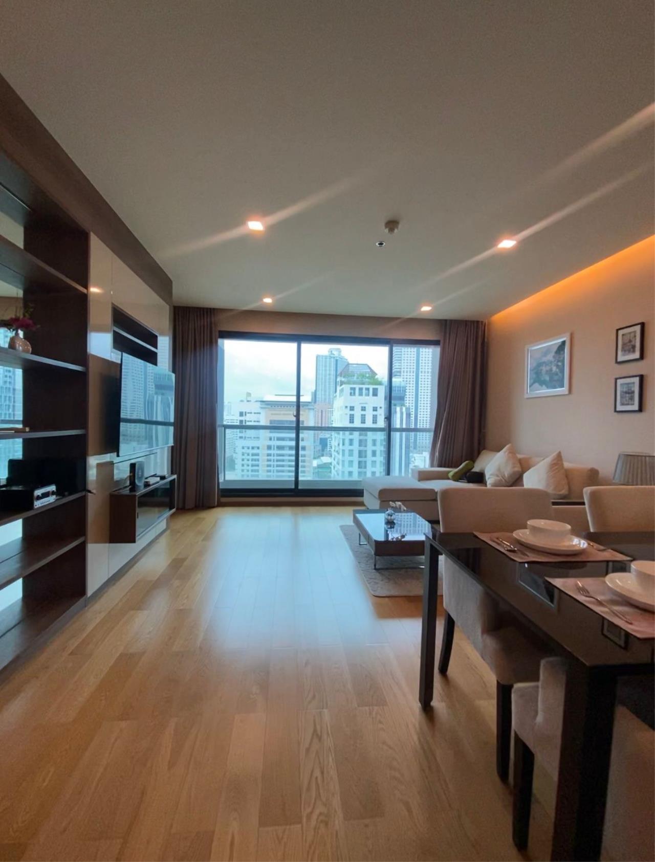 2 Bedrooms, 2 Bathrooms 85sqm The Address Sathorn for Rent