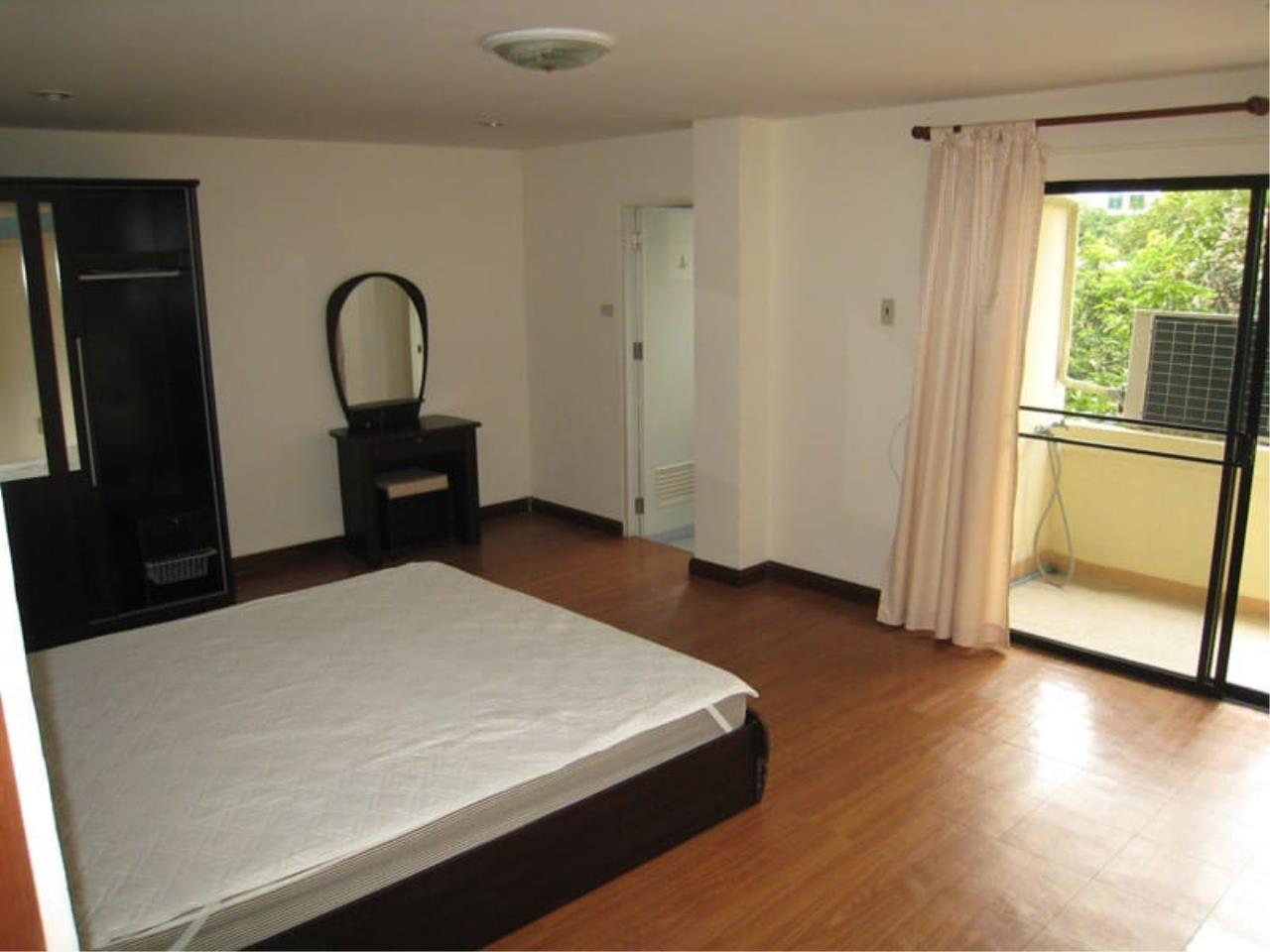 2 bedrooms, 2 bathrooms 100sqm size Lin Court For Rent