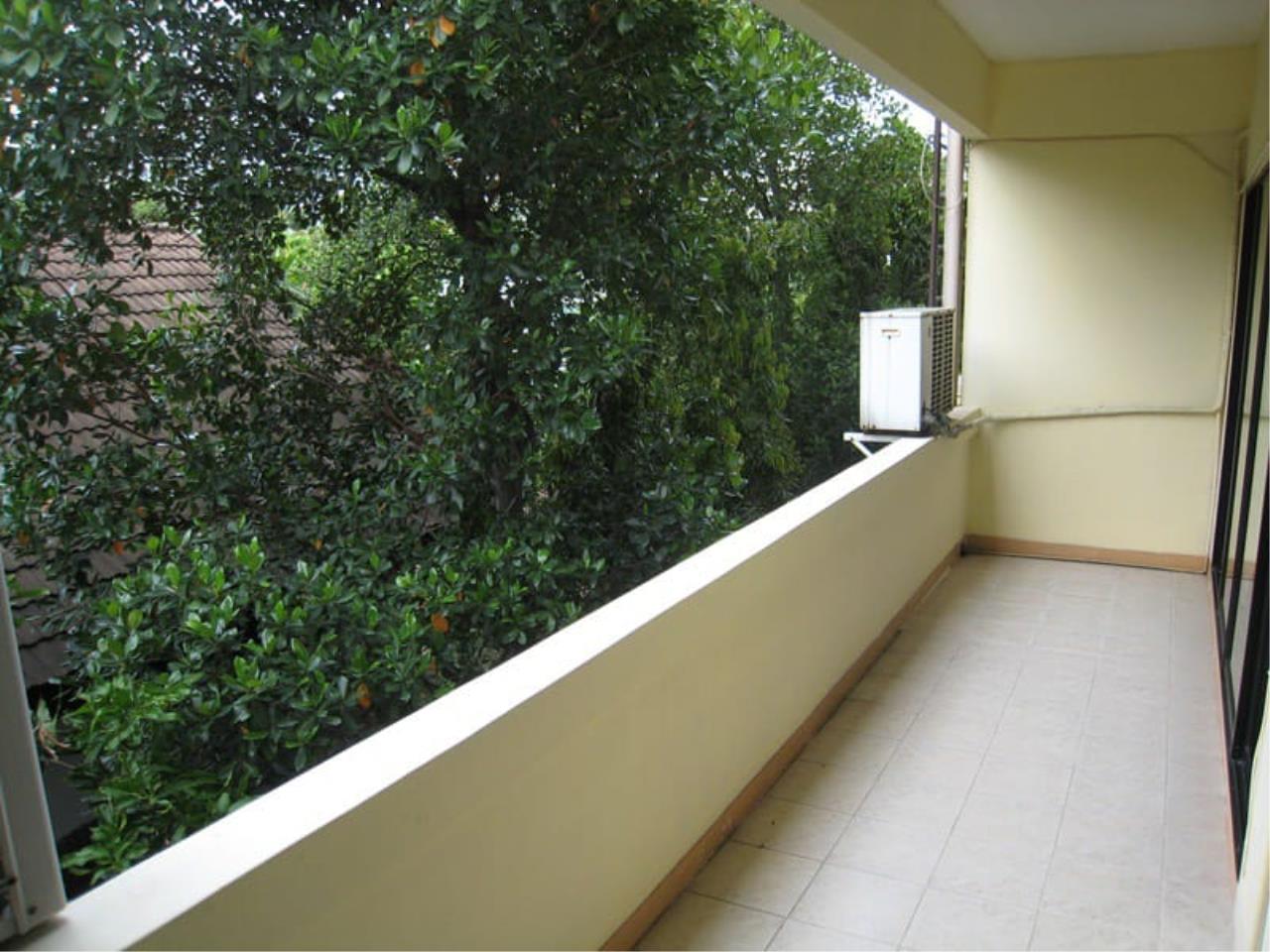 2 bedrooms, 2 bathrooms 100sqm size Lin Court For Rent