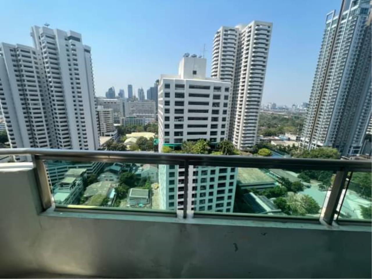 2 Bedrooms 2 Bathrooms Size 96sqm. Sukhumvit City Resort for Rent 35,000 THB
