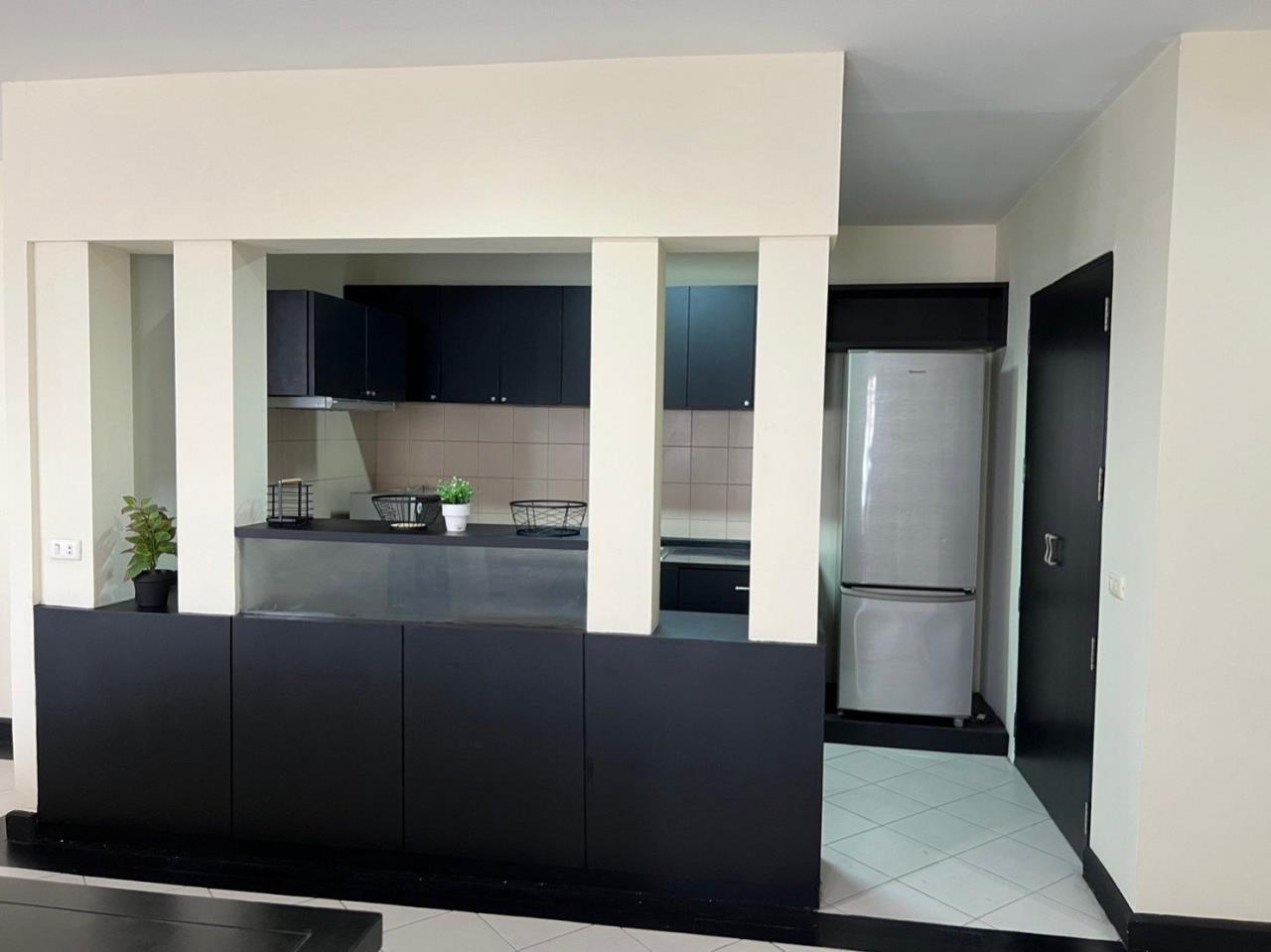 2 bedrooms 2 bathrooms charktip court for rent
