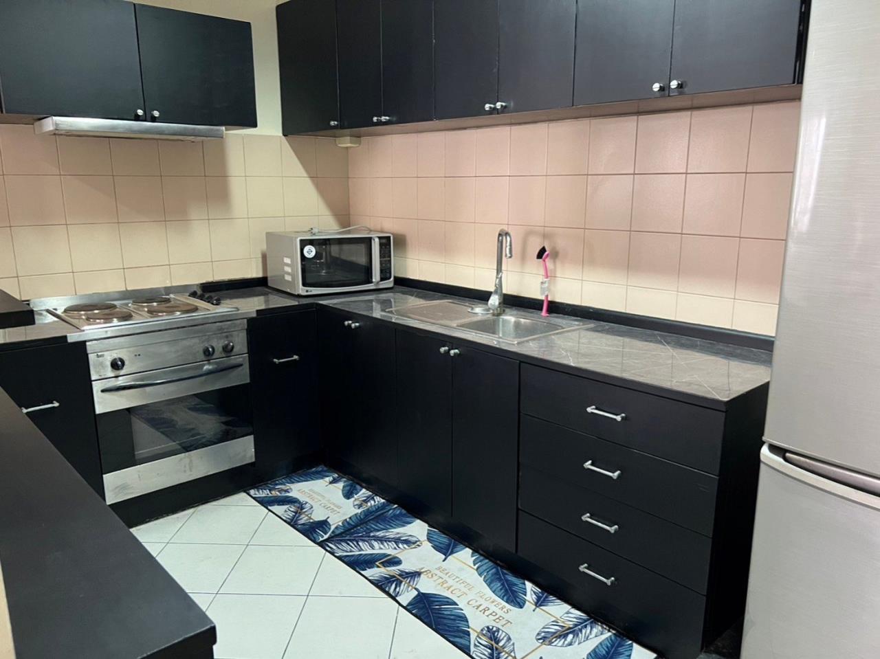 2 bedrooms 2 bathrooms charktip court for rent