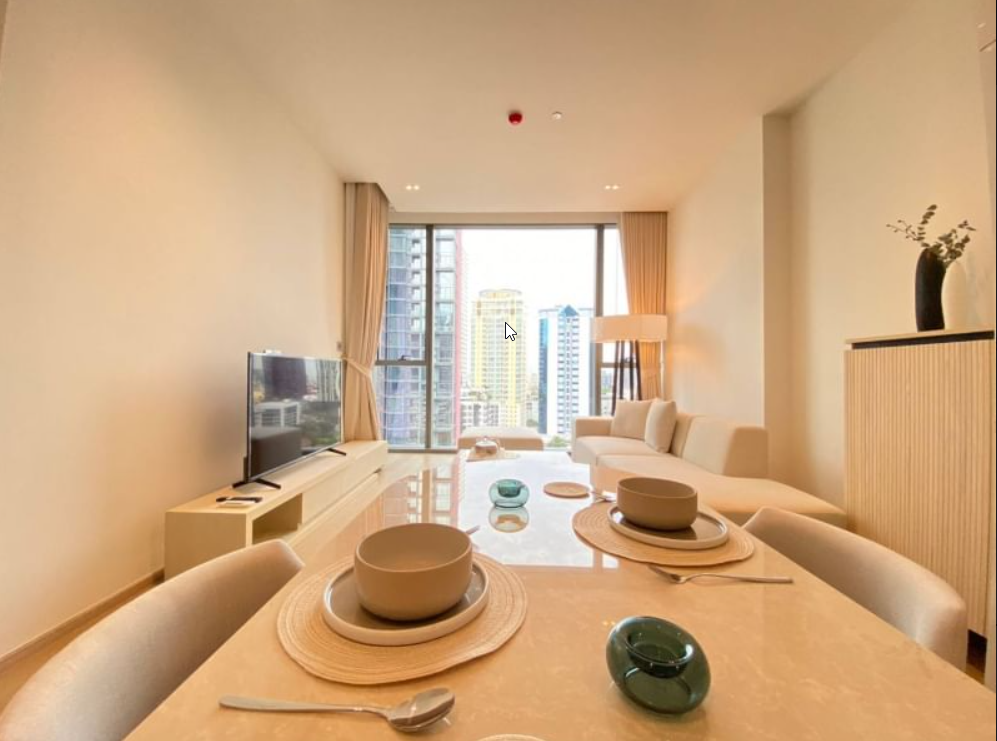 1 Bedroom, 1 Bathroom 53 sqm size 12A Flr The Strand Thonglor For Rent