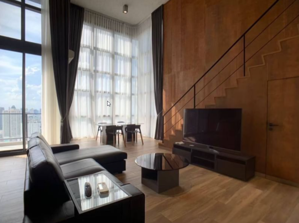 2 Bedrooms, 2 Bathrooms 120sqm size The Lofts Asoke For Rent