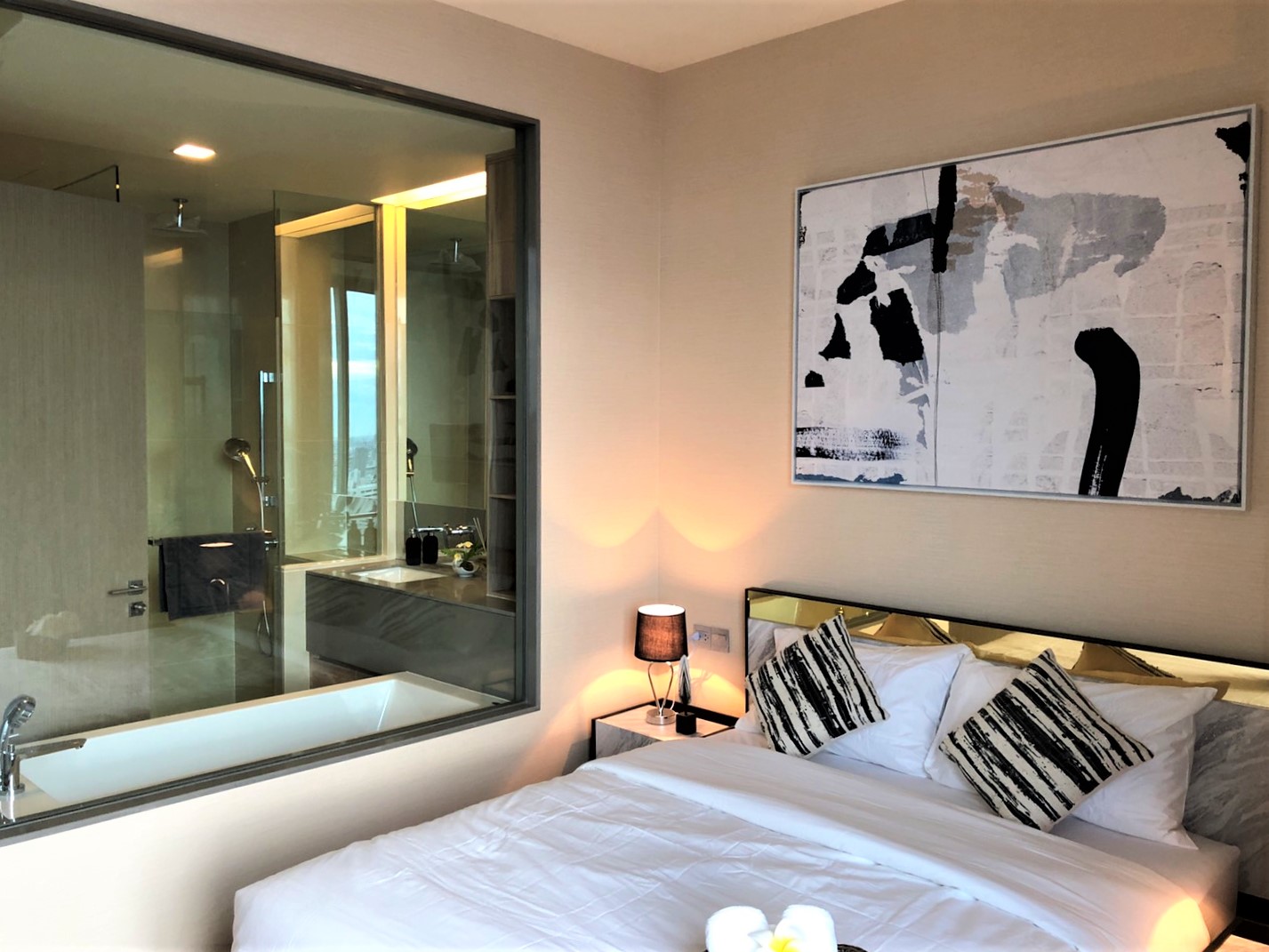 1 Bedroom, 1 Bathroom 44 sqm size The ESSE Asoke For Rent 38,000THB The ESSE Asoke