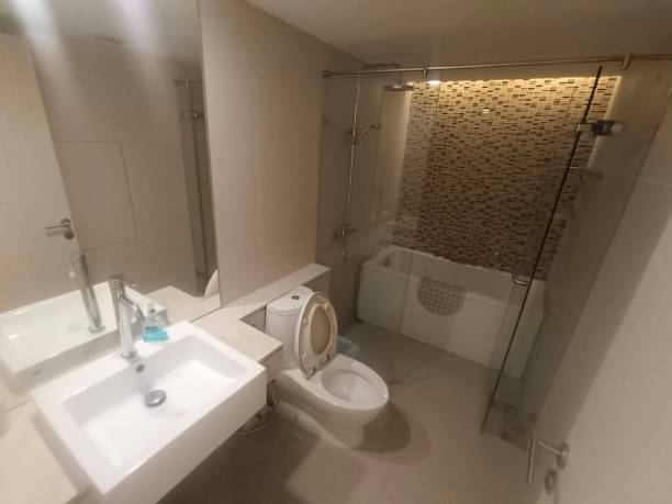 2 Bedrooms, 2 Bathrooms 67.81 sqm size Le Nice Ekamai For Rent 35,000THB & For Sale 6.5MB