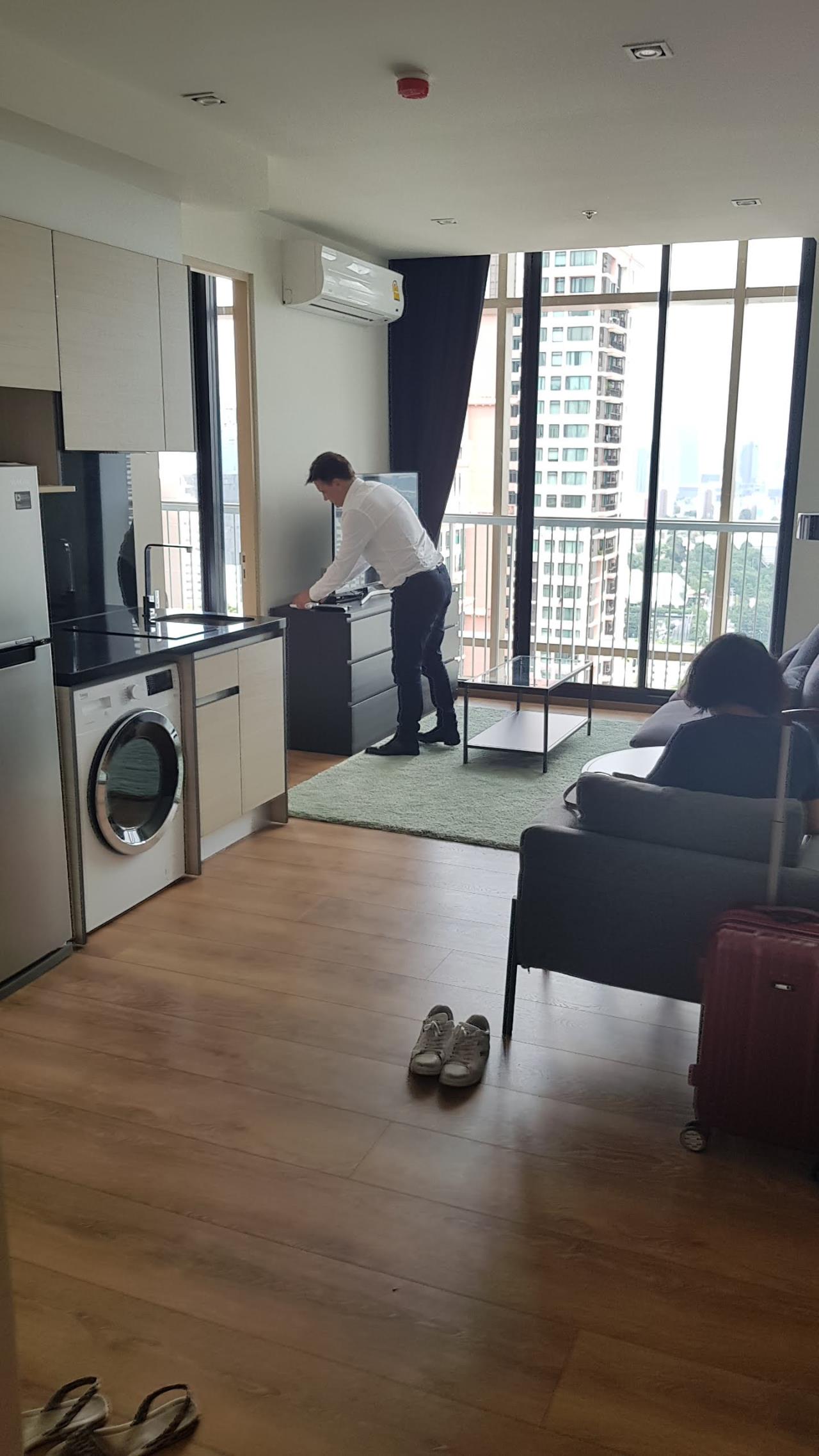2 Bedrooms, 1 Bathroom 55sqm size Park Origin Sukhumvit 24 For Rent 40,000THB & For Sale 139M