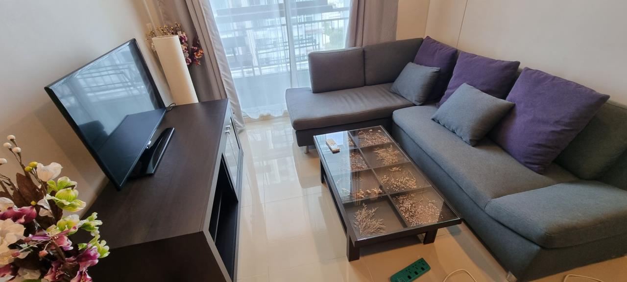 1 Bedroom, 1 Bathroom 47 sqm size Circle Condominium Petchaburi for Sale 4.6MTHB