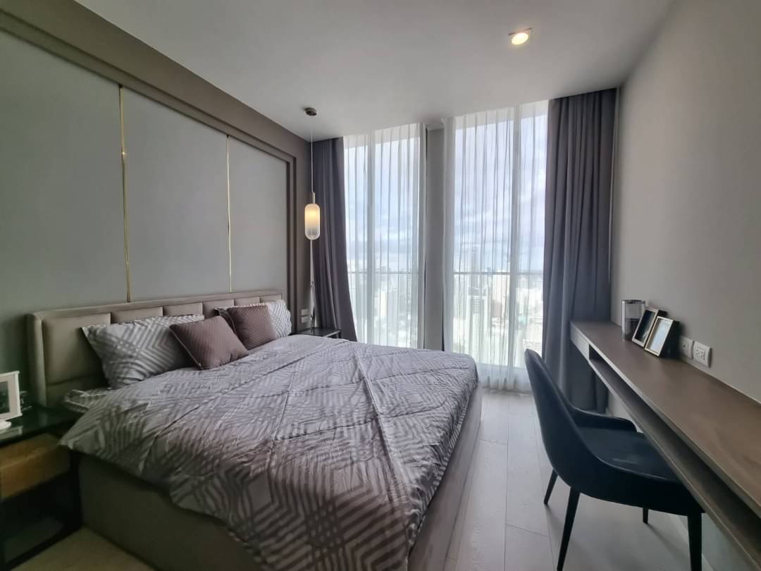 1 Bedroom, 1 Bathroom 50 sqm size at Noble Ploenchit For Rent 50,000THB