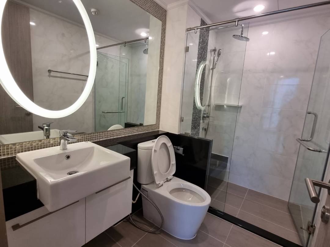 Supalai Oriental Sukhumvit 39 2bedroom for rent type: 2 bed 2 bath floor: low floor size: 82sqm rent: 45k bottom price