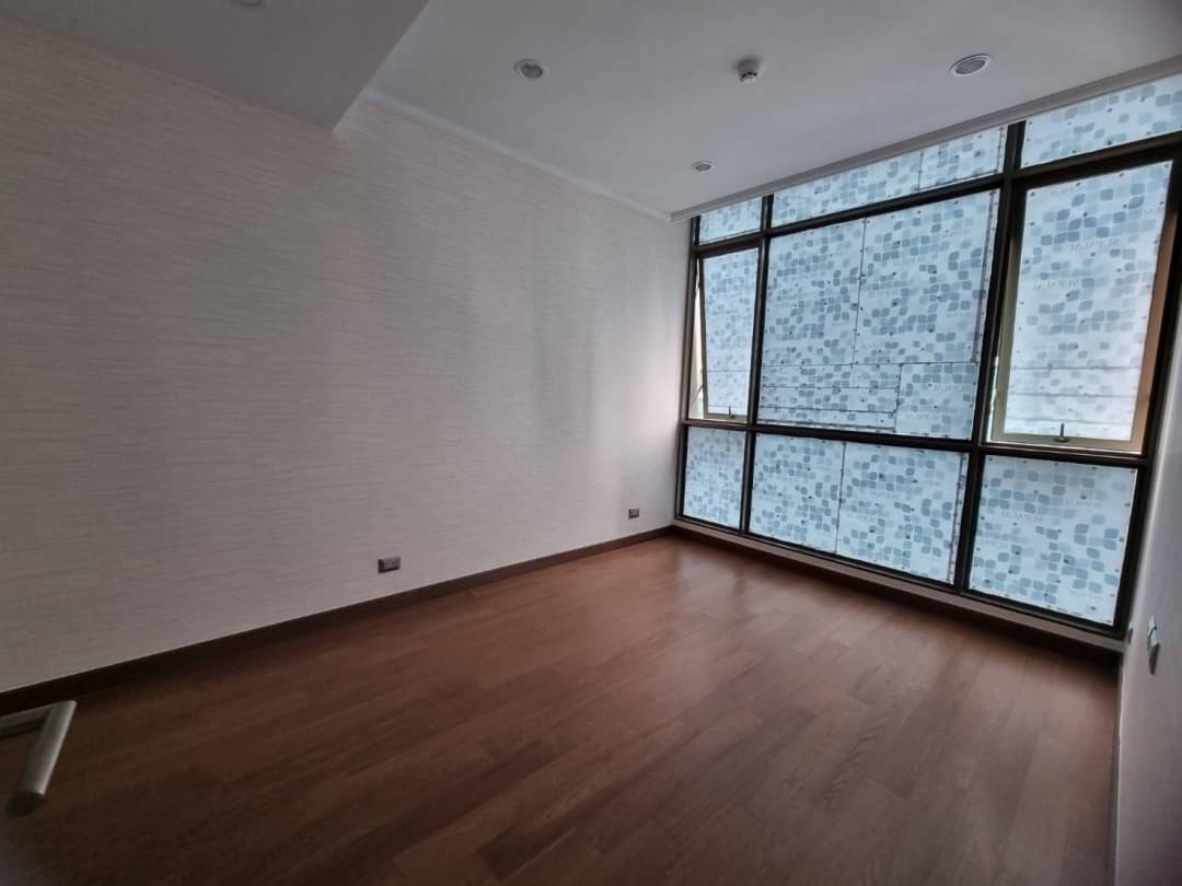 Unfurnished 2 Bedrooms, 2 Bathrooms 85 sqm size at Supalai Oriental Sukhumvit 39 For Rent 36,000THB