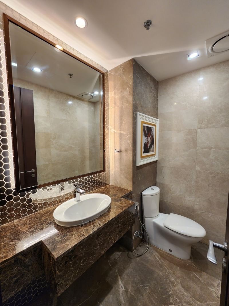 4 bedrooms, 4 bathrooms 296 sqm size Belgravia Residence For Rent 210K THB