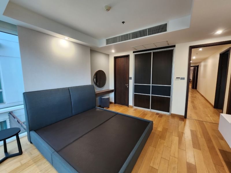 4 bedrooms, 4 bathrooms 296 sqm size Belgravia Residence For Rent 210K THB