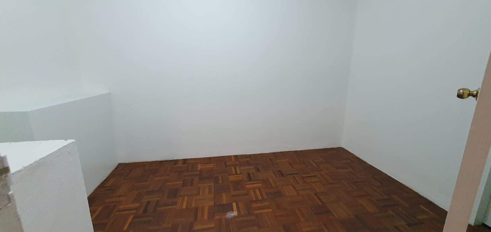 3 bedrooms, 3 bathrooms +1 maid room 273sqm size at Trinity Complex For Rent 55KTHB