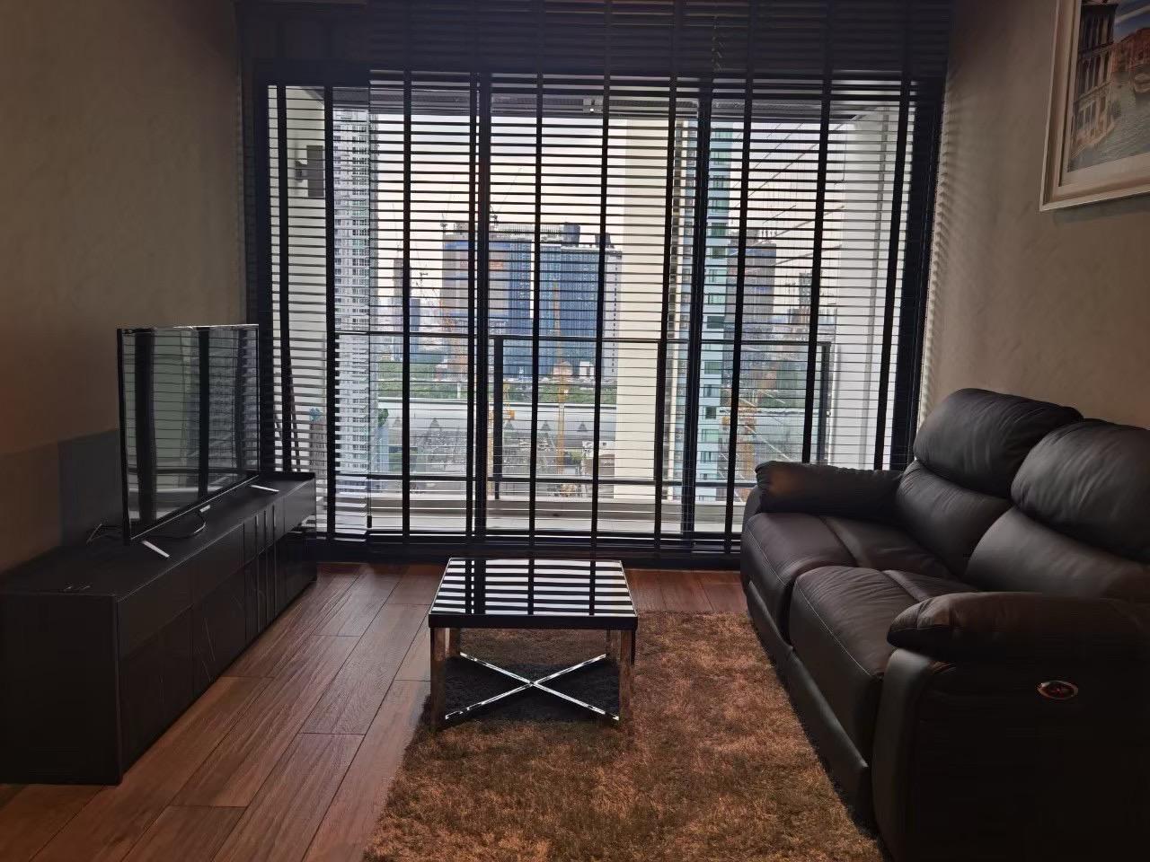 1 Bedroom, 1 Bathroom 49sqm size at The Lofts Asoke For Rent 32KTHB