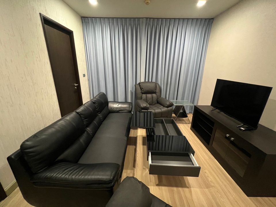 1 bedroom, 1 bathroom 52 sqm at Sky Walk Condominium For Rent 25,000 Baht/Month
