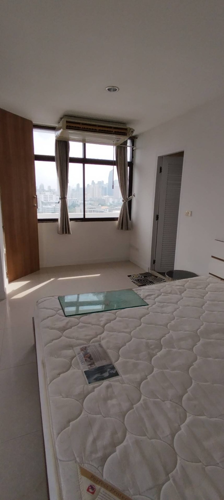 2 Bedrooms, 2 Bathrooms 97sqm size at J.C. Tower For Rent 25,000THB