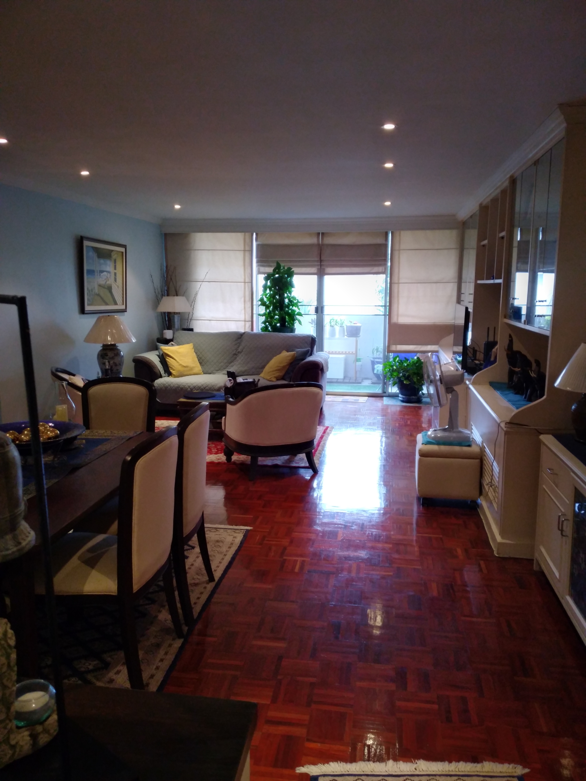 3 Bedrooms, 2 Bathrooms 140sqm size 7th Flr at D.S. Tower 2 For Rent 45,000/Month