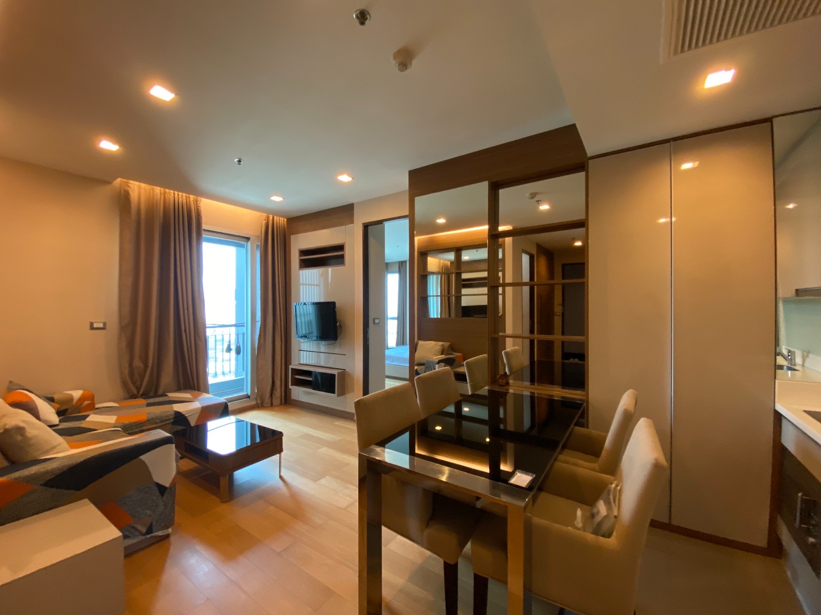 2 Bedrooms, 2 Bathrooms 65sqm size at The Address Asoke For Rent 30,000/Month