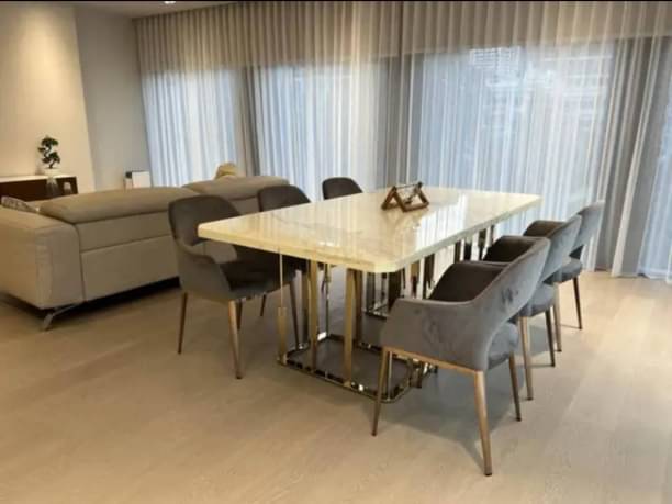 2 Bedrooms, 2 Bathrooms 107sqm size 4th Flr at Tonson One Residence For Rent 149,000/Month