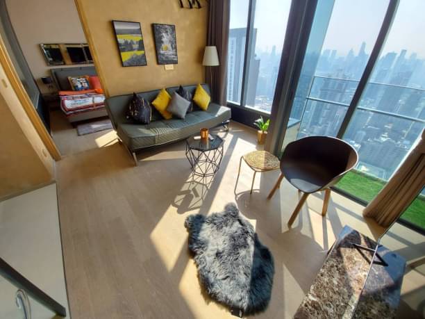 1 Bedroom, 1 Bathroom 47sqm size 47th Floor at The Esse Asoke For Rent 40,000