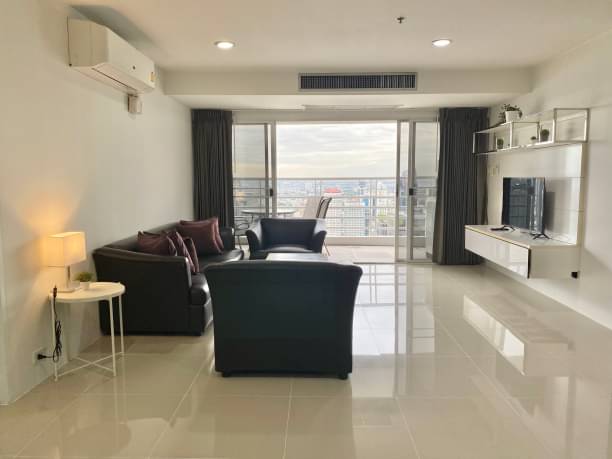 3 Bedrooms, 2 Bathrooms 122sqm @Waterford Diamond Sukhumvit 30/1 For Rent 55,000/Month