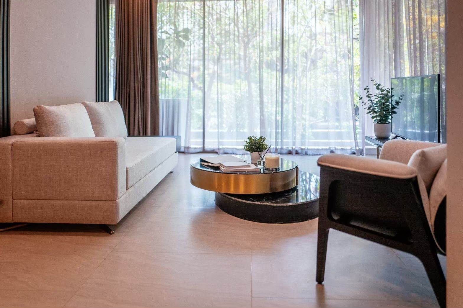 2 Bedrooms, 2 Bathrooms 80sqm 2nd Flr @FYNN Sukhumvit 31 For Rent 65,000THB