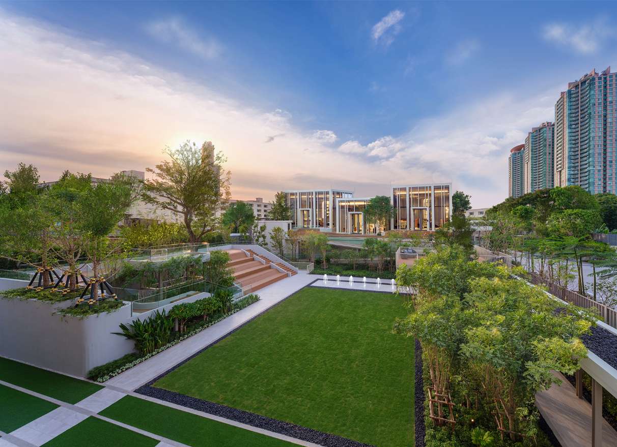 2 Bedrooms, 2 Bathroom 102sqm 16th Flr @RHYTHM Charoenkrung Pavilion For Sale 18,100MB