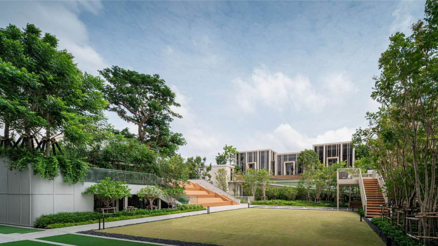 2 Bedrooms, 2 Bathroom 102sqm 16th Flr @RHYTHM Charoenkrung Pavilion For Sale 18,100MB