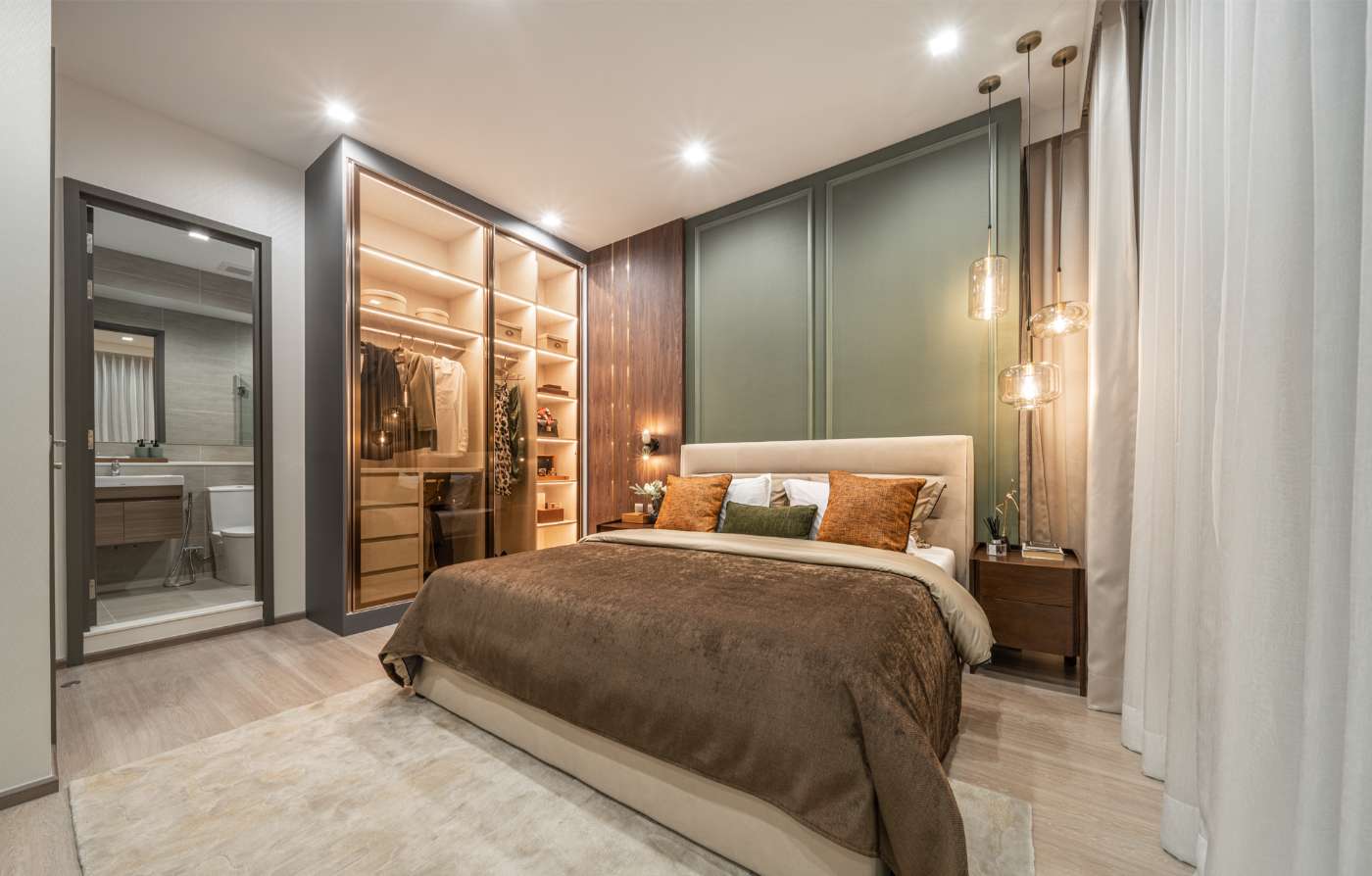 2 Bedrooms, 2 Bathroom 102sqm 16th Flr @RHYTHM Charoenkrung Pavilion For Sale 18,100MB