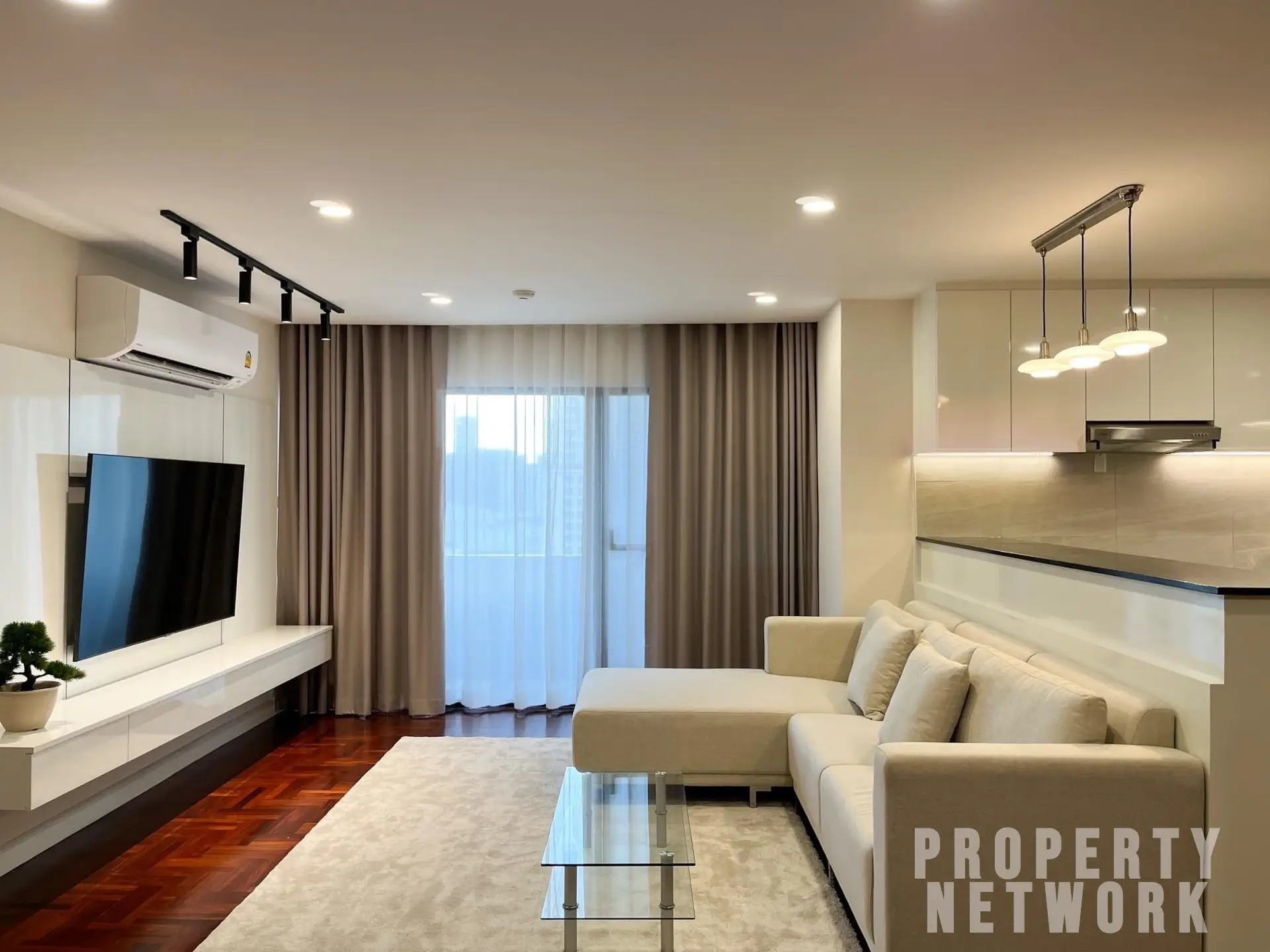 3 Bedrooms, 2 Bathrooms 143.82sqm @Richmond Palace Condominium For Sale 16.8MB