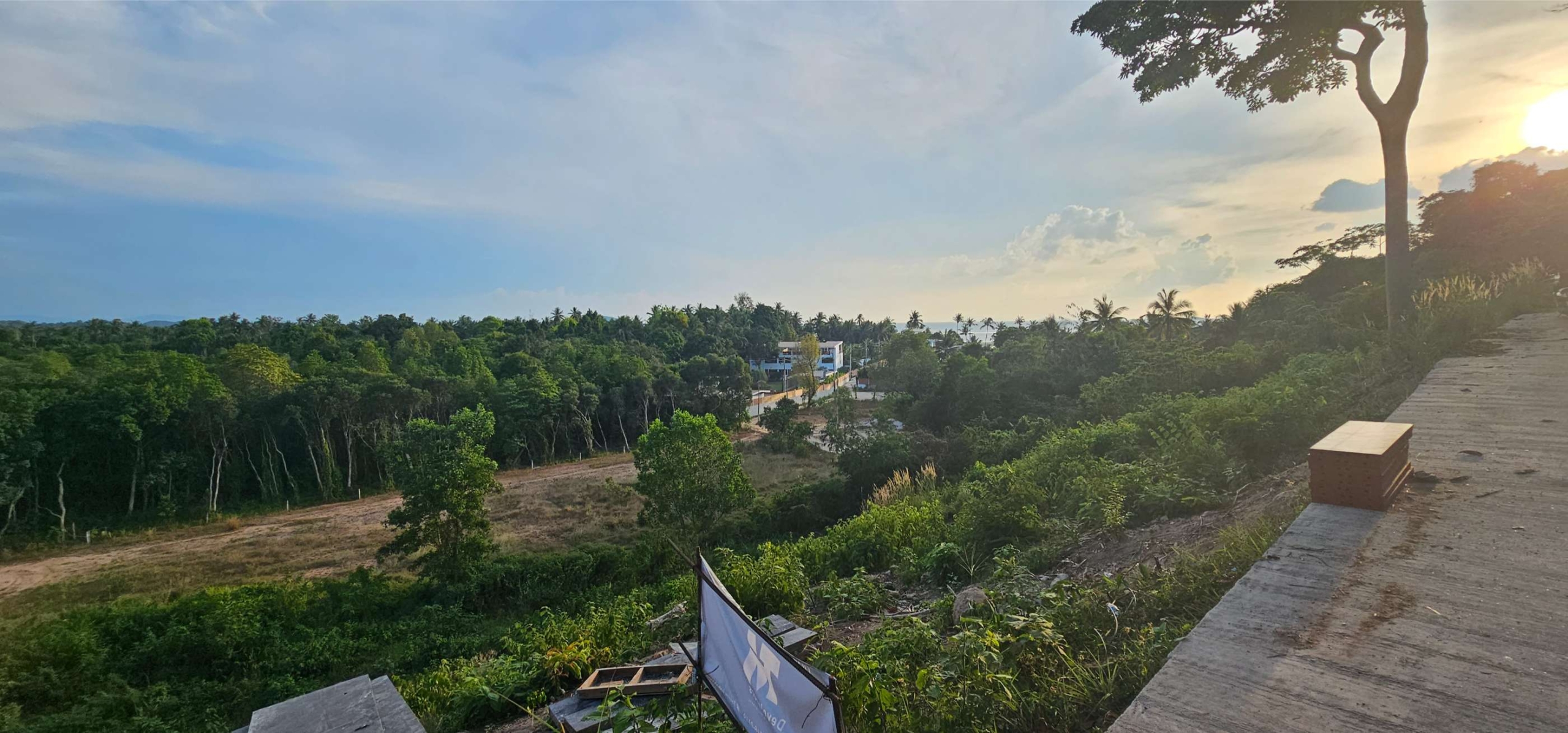 1600 SQM LAND HING KONG TOP HILL IS FOR SALE 6.5MB