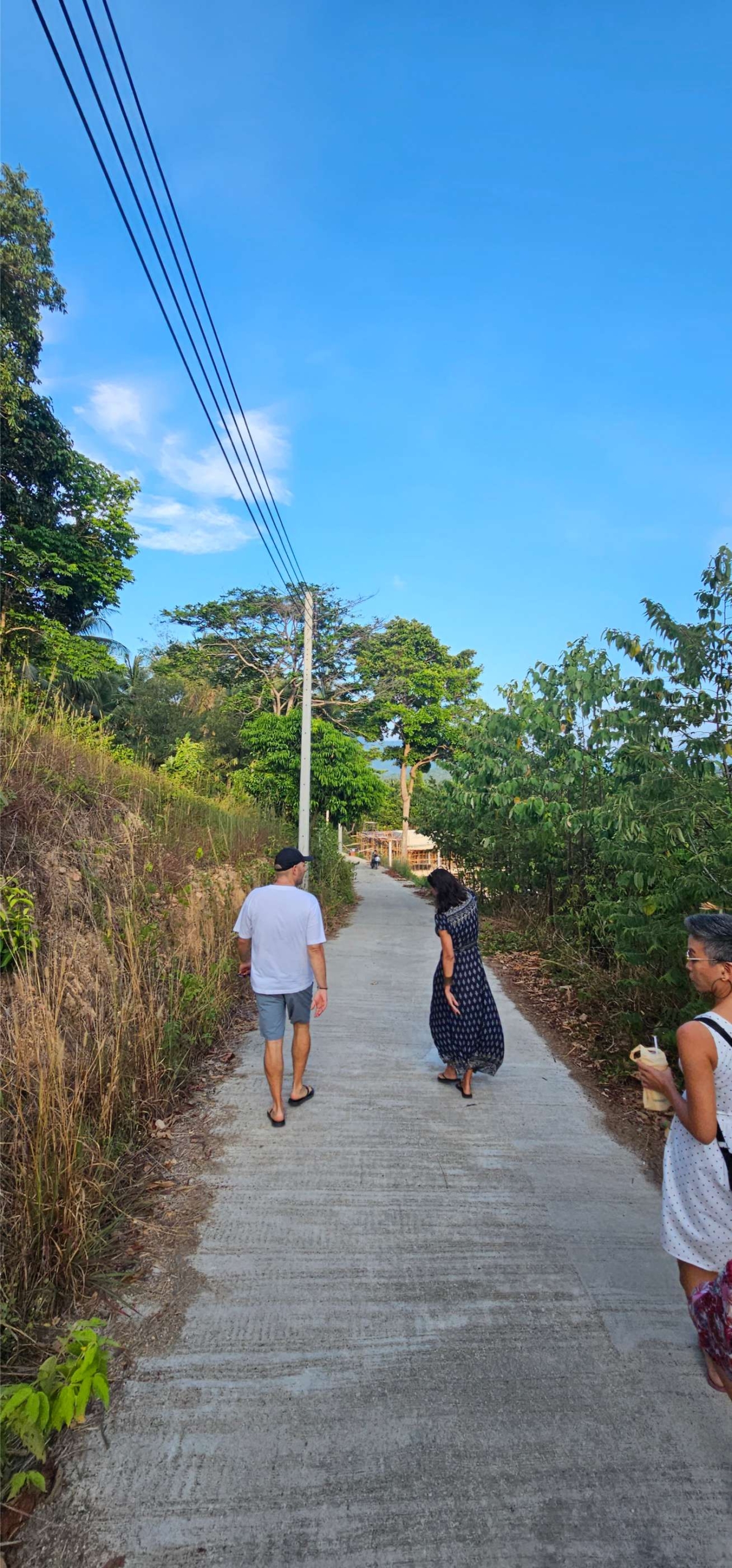 1600 SQM LAND HING KONG TOP HILL IS FOR SALE 6.5MB