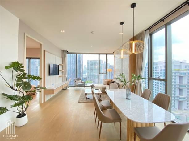 2 Bedrooms, 2 Bathrooms 90sqm 22nd Flr @The Strand Thonglor For Rent 130,000THB/Month