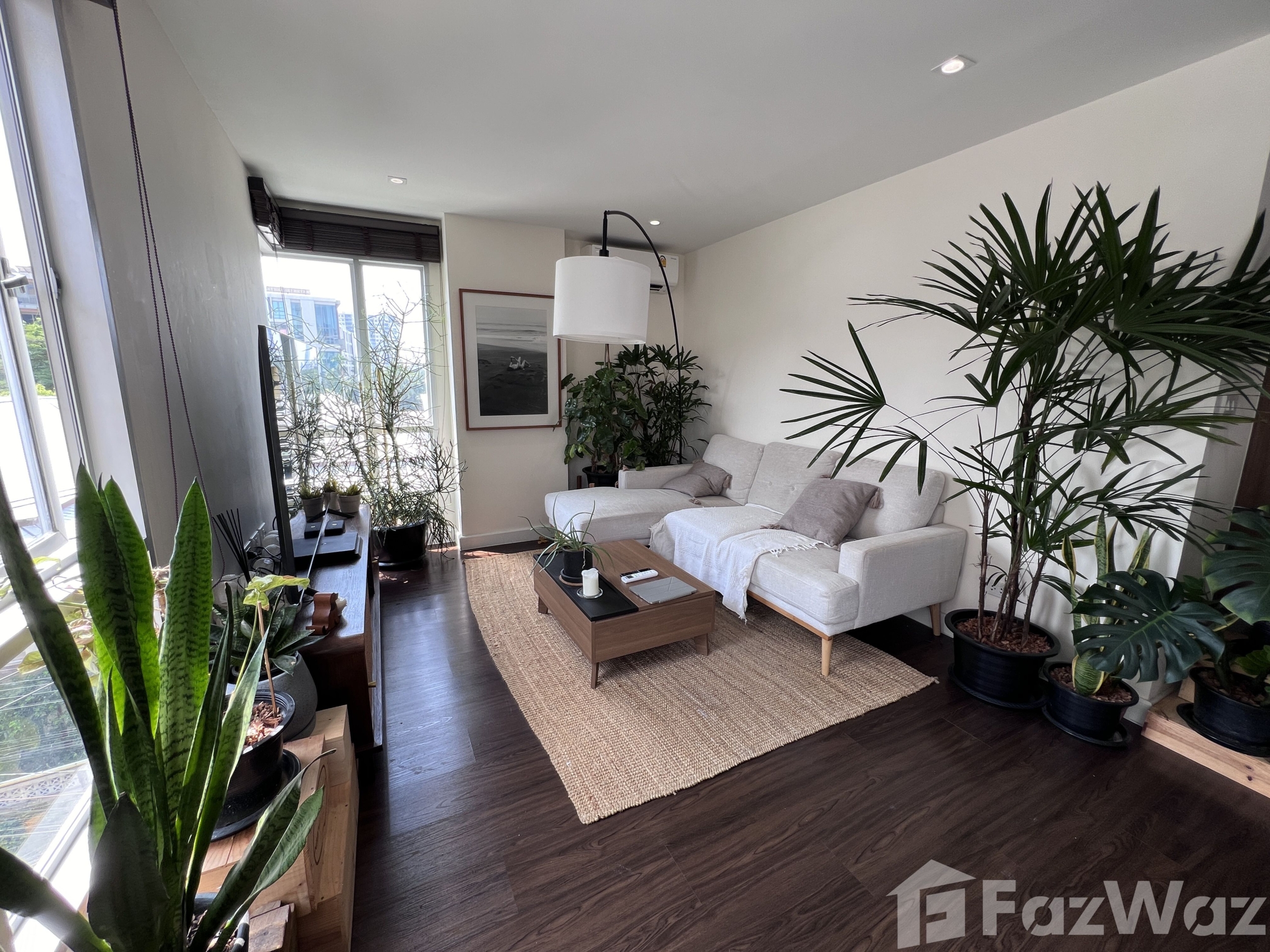 1BR/1BA 65 sqm 5th Floor @Condo One Sathorn For Sale 7M THB.